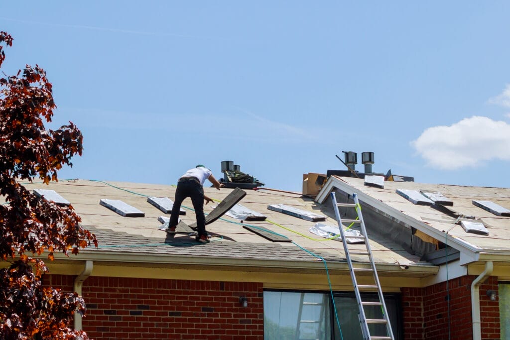 when to replace a roof in Monroe